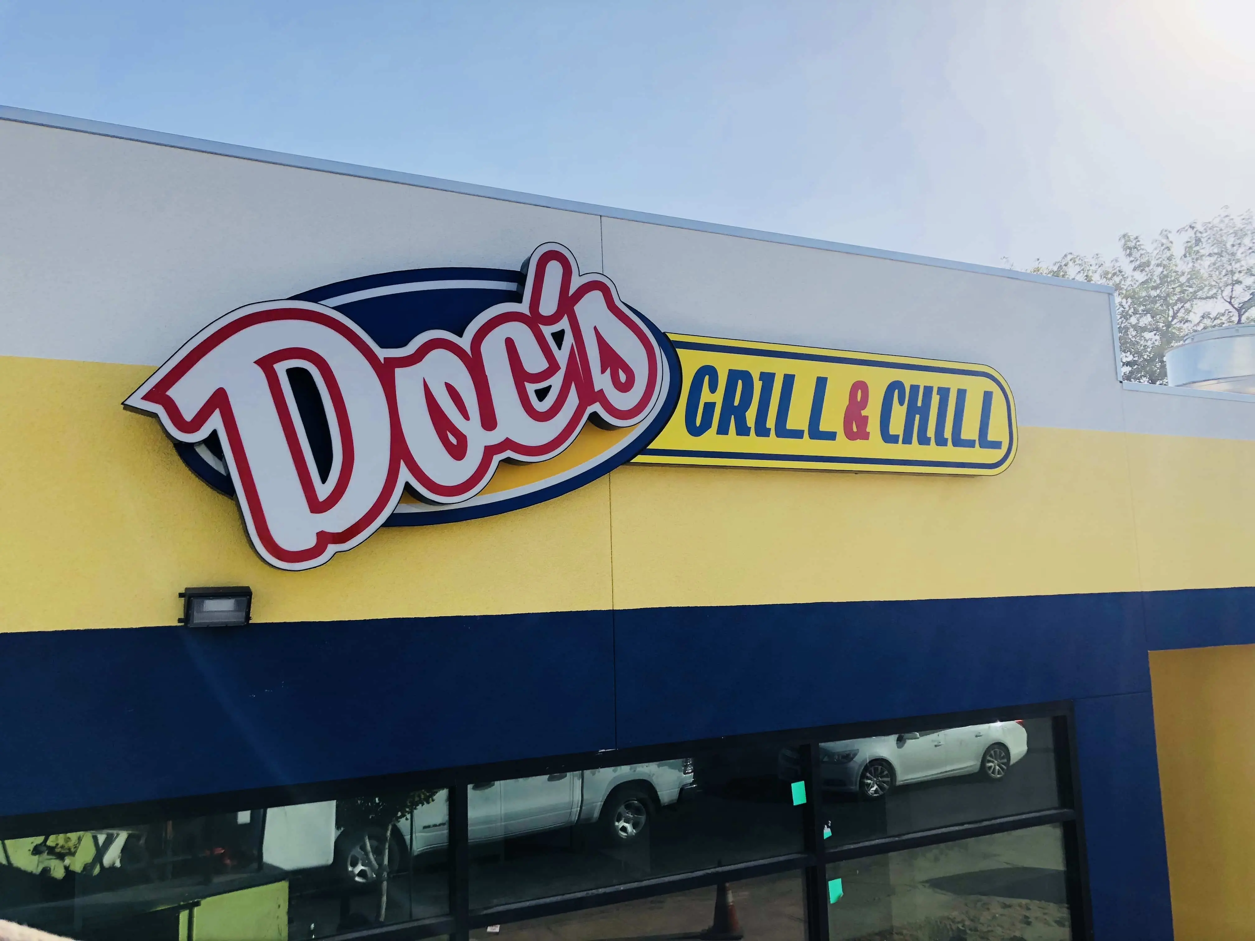 Custom business signs Visalia CA