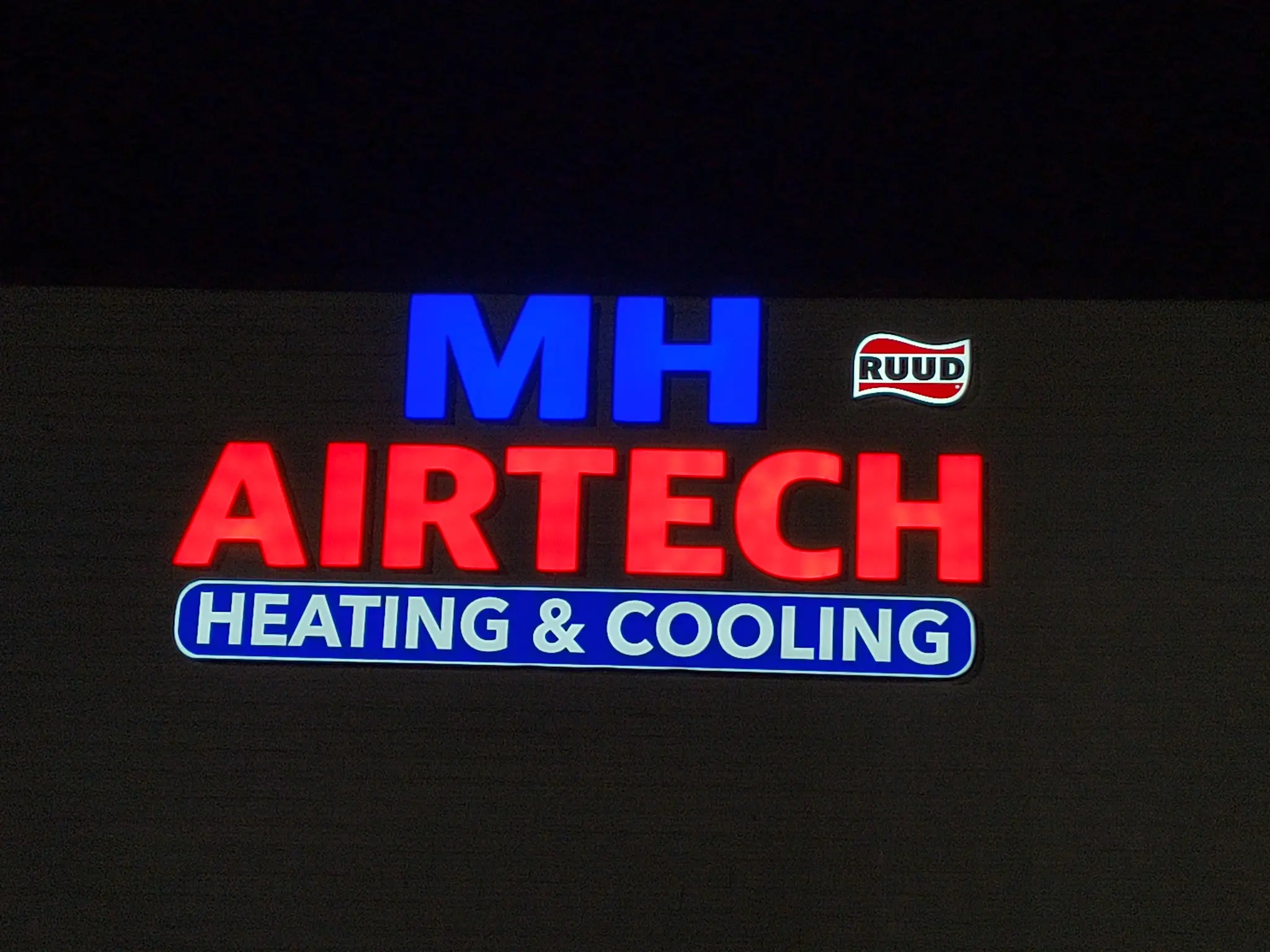 Illuminated sign Visalia CA